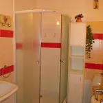 Chalupa, 3x Apartmany, 11 Luzek. Apartment