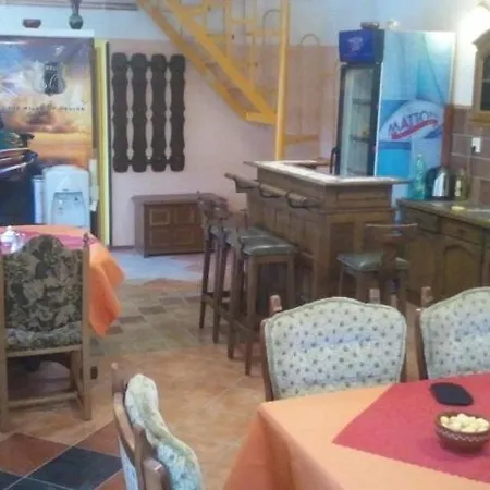 Chalupa, 3x Apartmany, 11 Luzek. 아파트