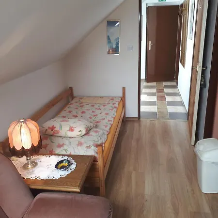 Chalupa, 3x Apartmány, 11 Lůžek. Apartmán *
