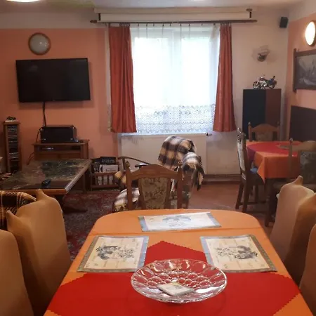 Chalupa, 3x Apartmány, 11 Lůžek. * Sedlec-Prcice