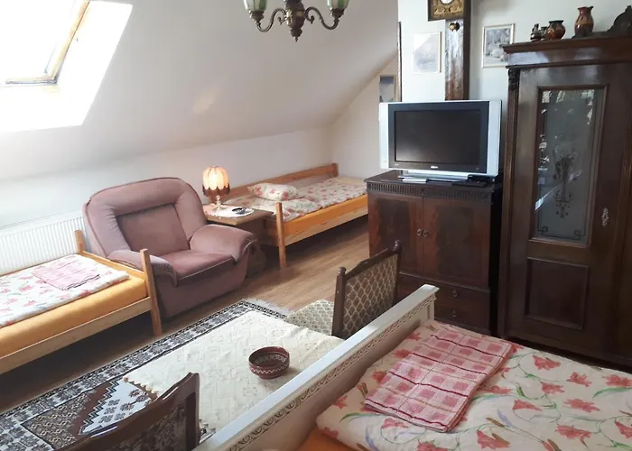 Chalupa, 3x Apartmány, 11 Lůžek. Appartamento Sedlec-Prcice