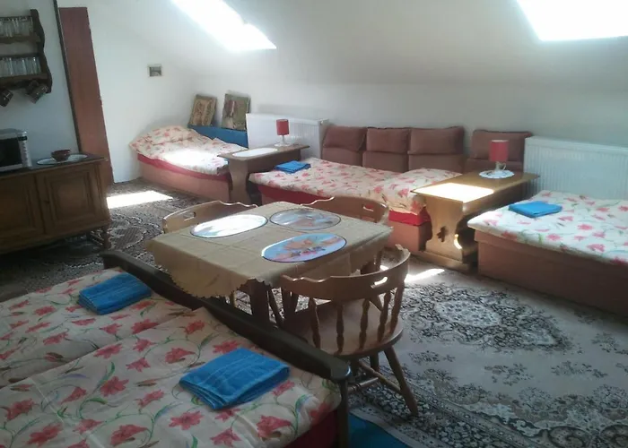 Chalupa, 3x Apartmány, 11 Lůžek. Appartamento Sedlec-Prcice